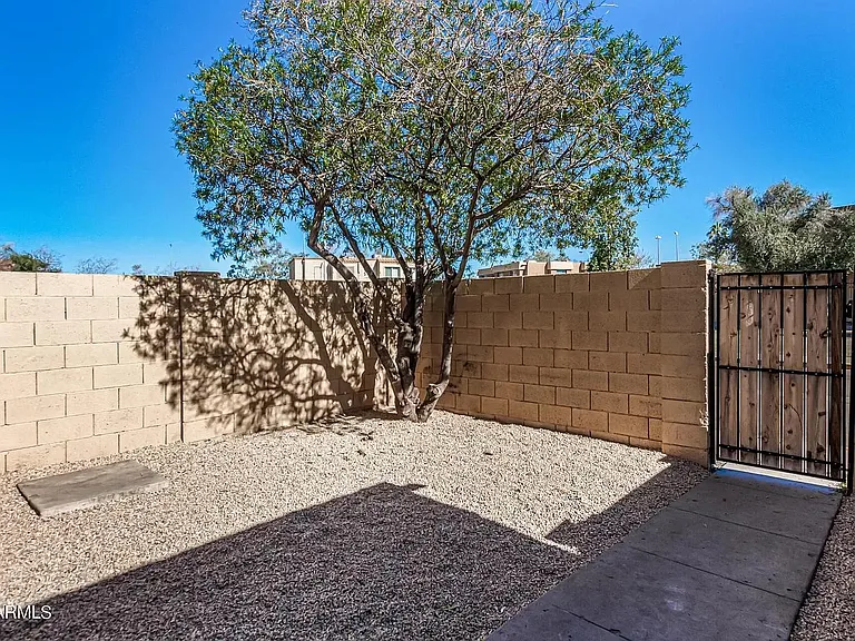 4621 E Southgate Ave — Photo 5