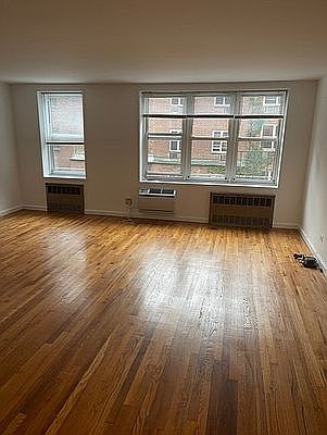 1st image of 320 W 30th St APT 3L