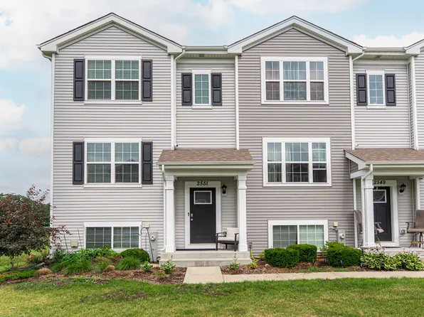 2551 Bella Dr, Hampshire, IL 60140
