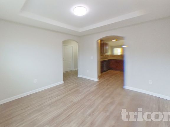 4th image of 216 Fledgling Way