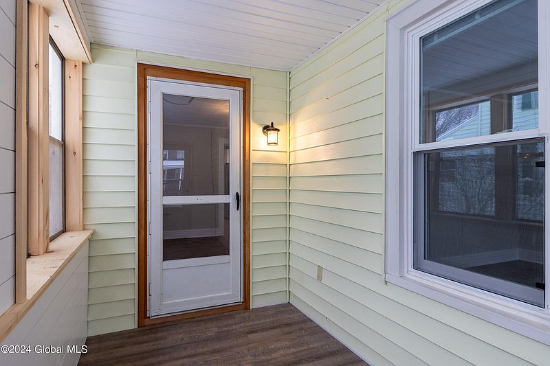 2nd image of 153 John Street