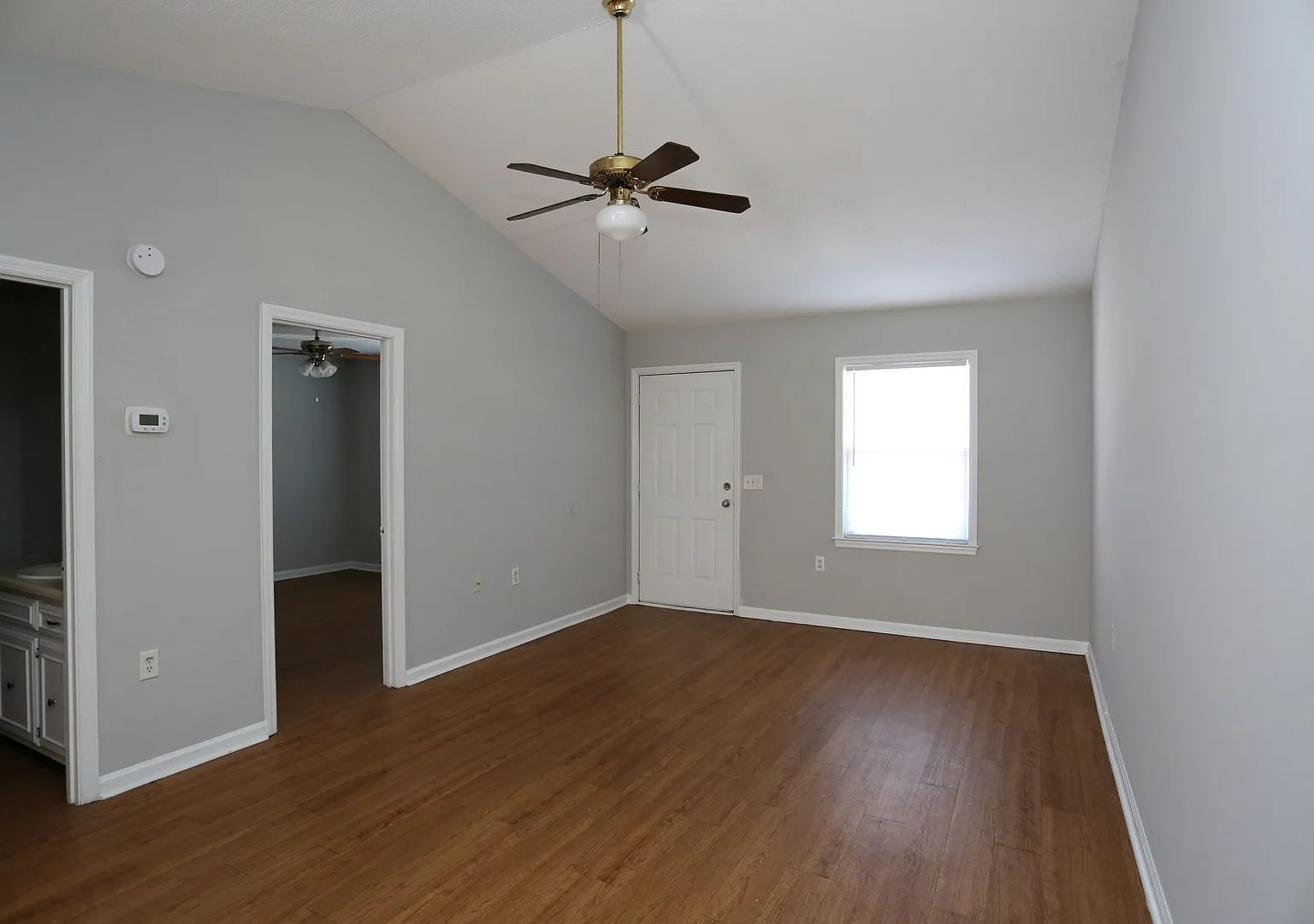 2 bedroom at Georgia Villa — Photo 2