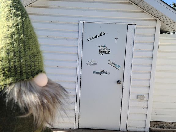 4th image of 5040 Lakeshore Dr #5040