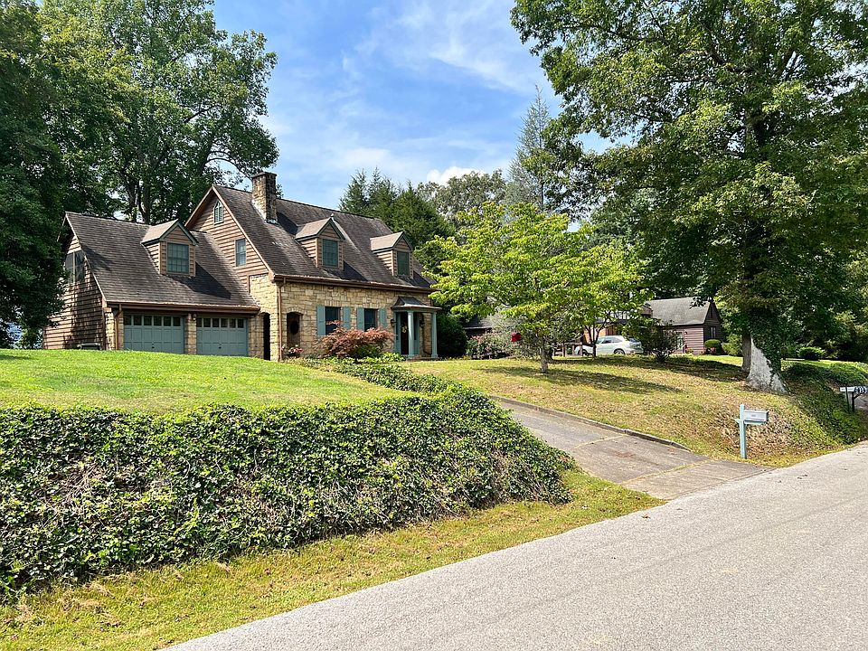 1st image of 470 Ivy Hl