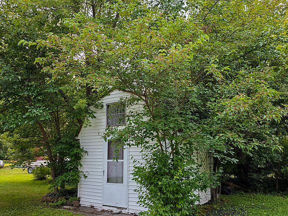 3rd image of 5440 W Fremont Rd