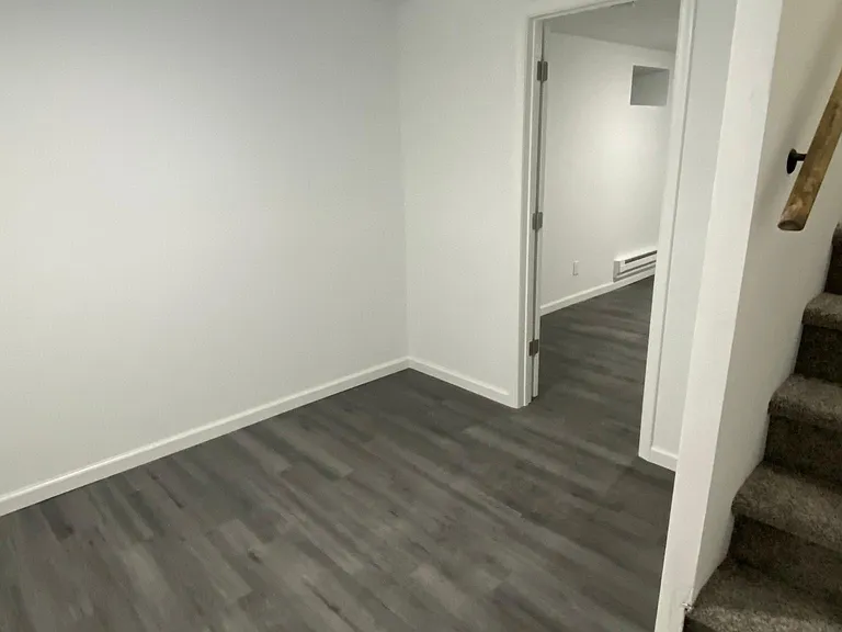 1111 Thomas St — Photo 3