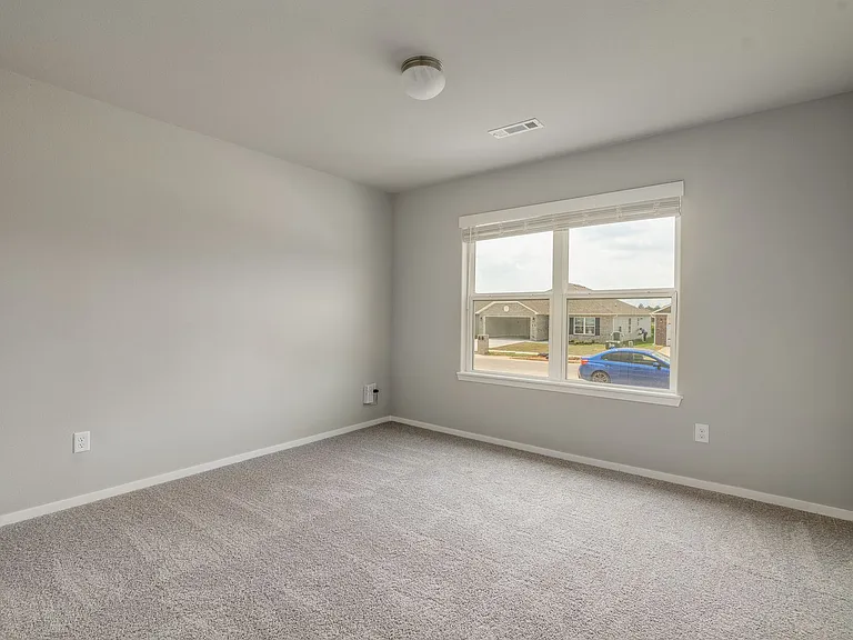 529 Woodcreek Loop — Photo 14