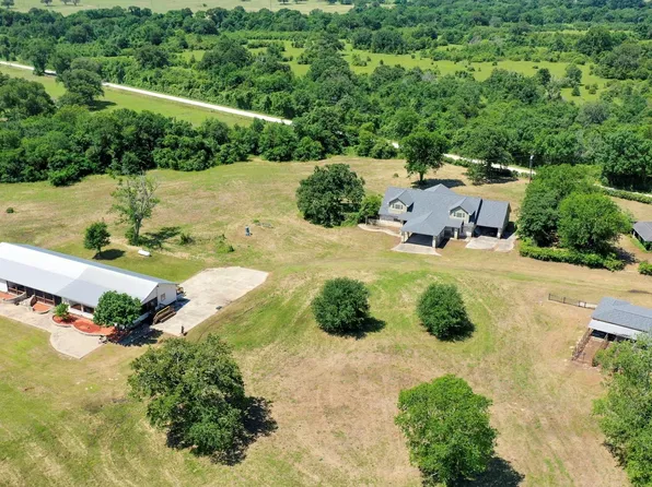 4442 Poteet Rd, Normangee, TX 77871