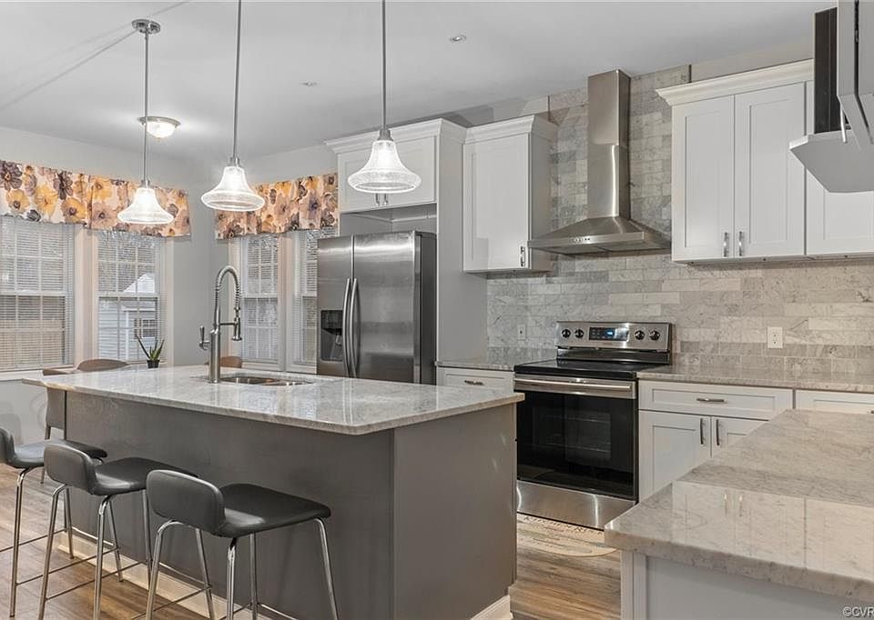 1st image of 130 Liberty Ave