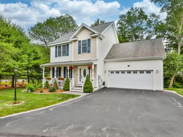 16 River Bend Way, Manchester, NH 03103