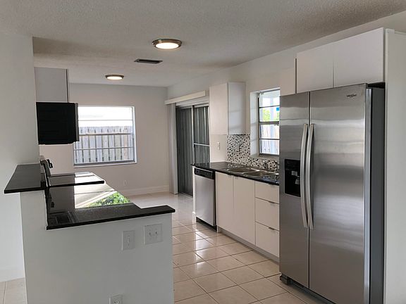 Home For Sale In Sandalfoot