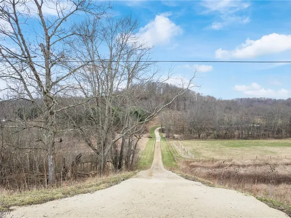 Buck Rd NW, Carrollton, OH 44615