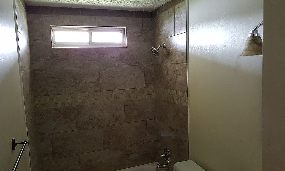 2nd image of 120 NE 50th Ct