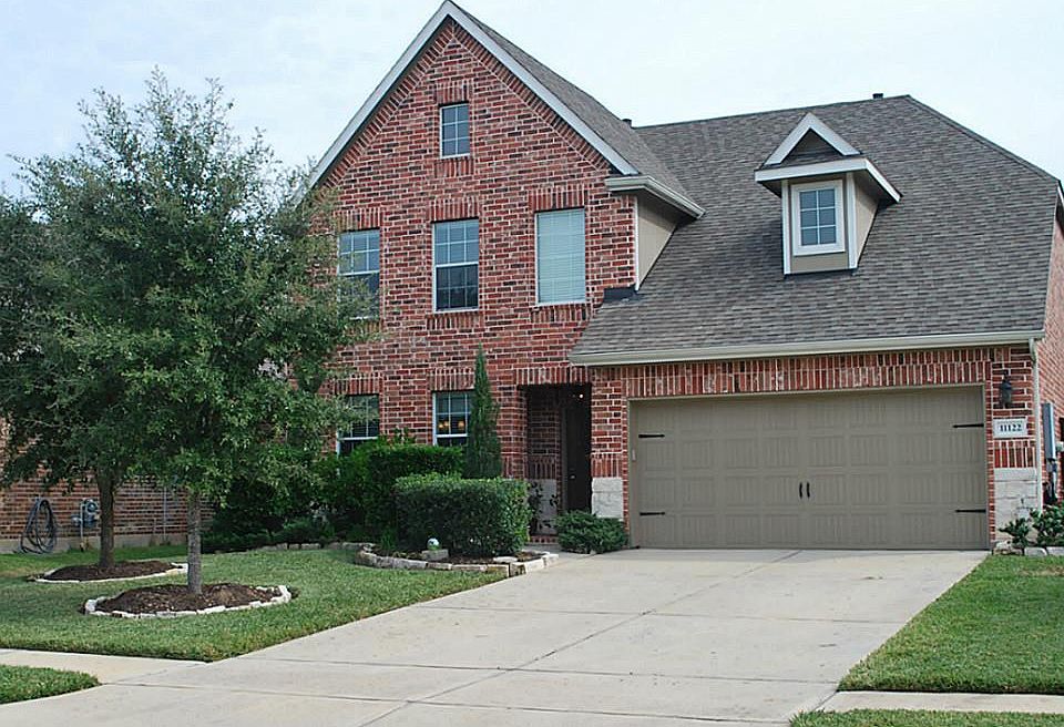 1st image of 11122 Celano Dr