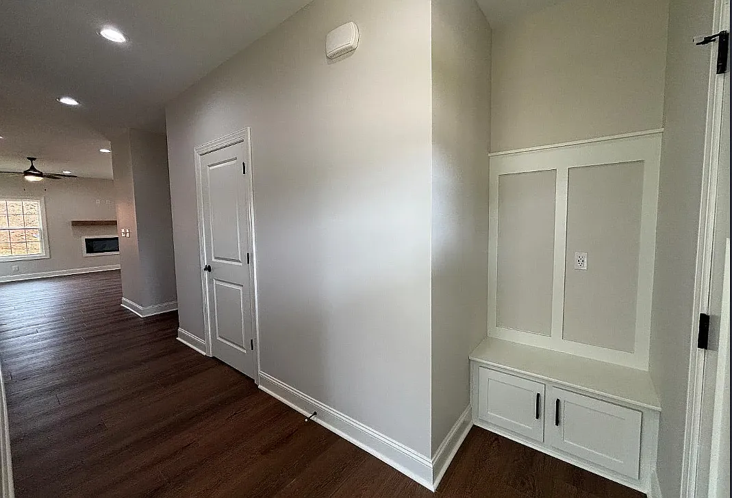 3 bed, 2.5 bath, 1700 sqft, $1,950 — Photo 3
