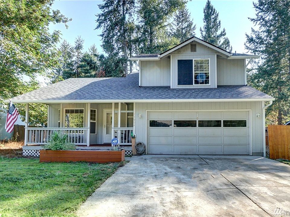 1st image of 17904 Clear Lake Blvd SE