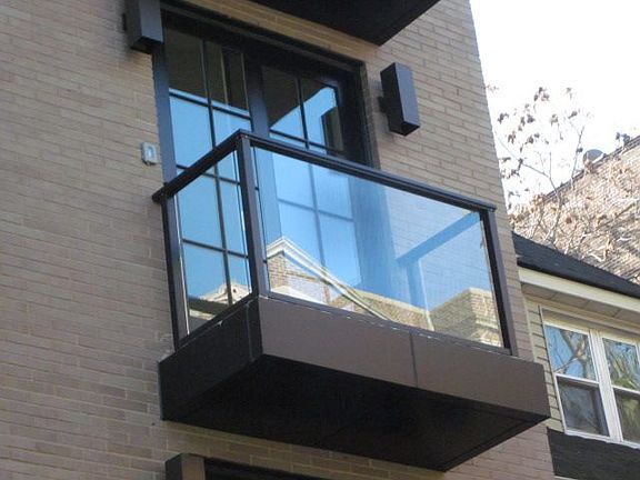 2nd image of 194 Hawthorne St #2F