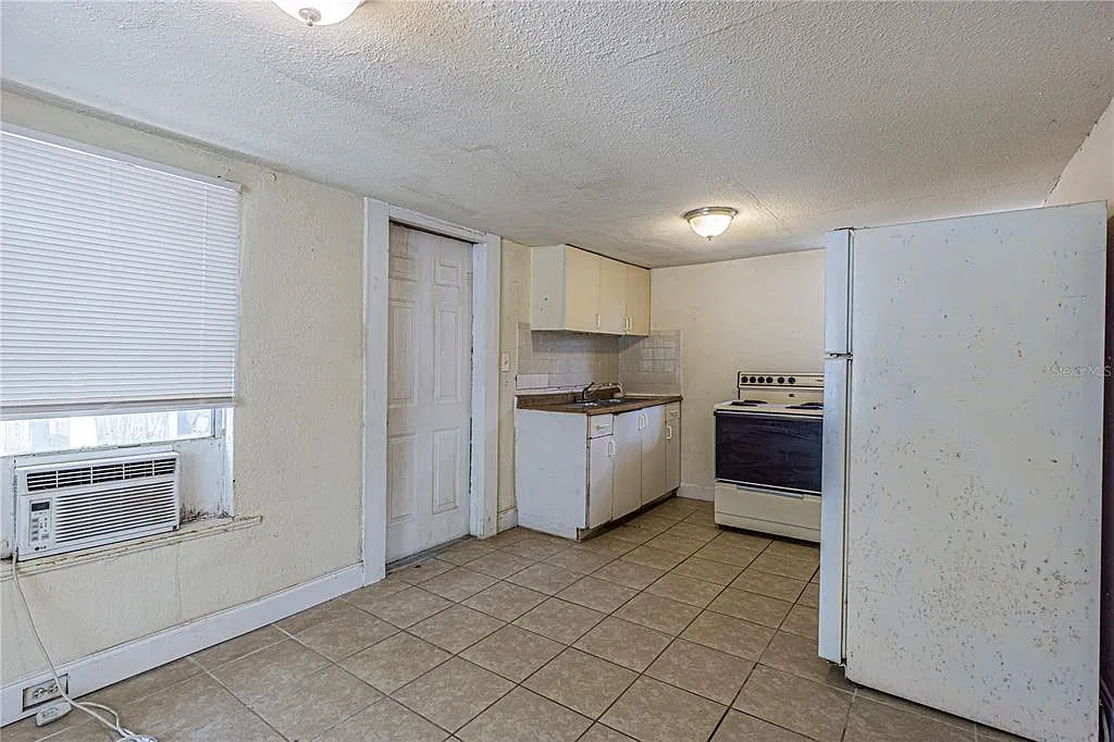 1 bed, 1.0 bath, 960 sqft, $1,095 — Photo 4