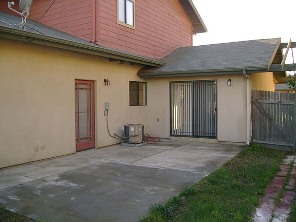 2nd image of 1711 E 126th St