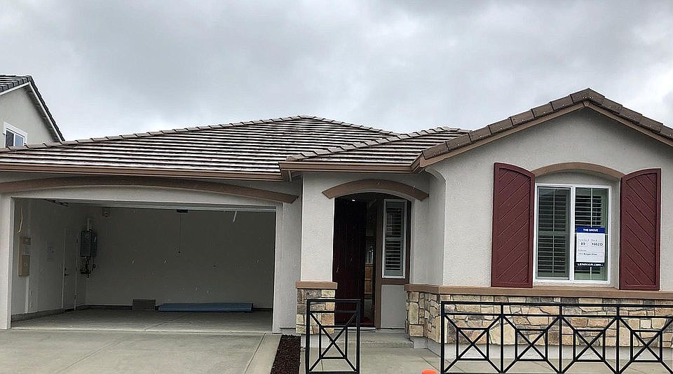 1st image of 1913 Brogan Dr