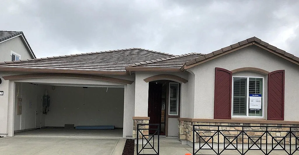 1913 Brogan Dr photo 1