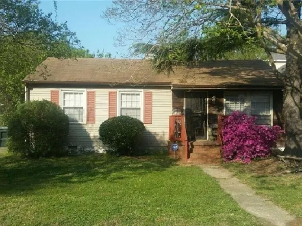 7108 Chryslon Ln, Norfolk, VA 23513