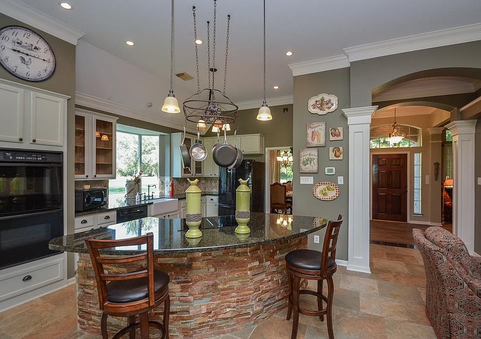 1st image of 10718 W Hidden Lake Ln