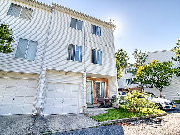 4th image of 119 Aspen Knolls Way
