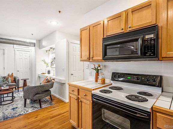 4th image of 70 W 6th Avenue #110