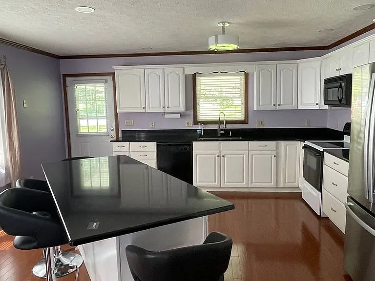 5233A Beechcrest Dr — Photo 7