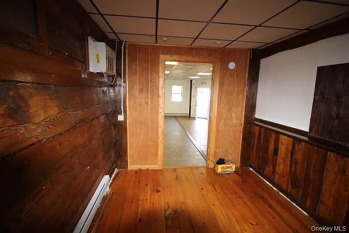 325 N Main St — Photo 11