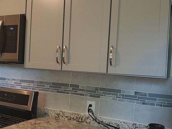 5th image of 5206 Madden Ln