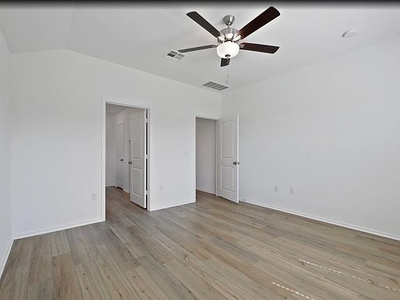 5th image of 10521 Steinbeck Dr
