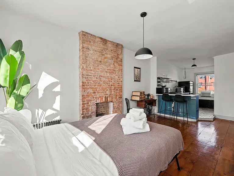120 Pioneer St #TWHM — Photo 32