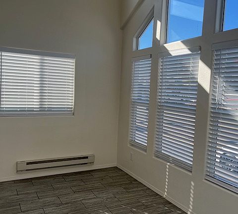 5th image of 311 Oceanside Blvd Spc 6