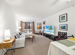 1204 Whitney Ave APT 207, Hamden, CT 06517