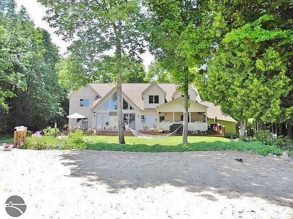 4th image of 7160 N West Bay Shore Dr