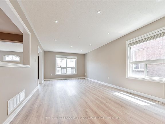 4th image of 51 Landsdown Cres