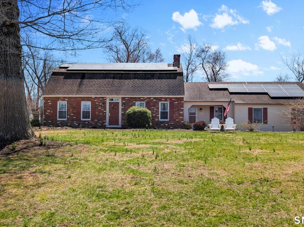 11 Old Woods Road, Brookfield, CT 06804