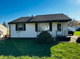 1413 Youll St, Niles, OH 44446