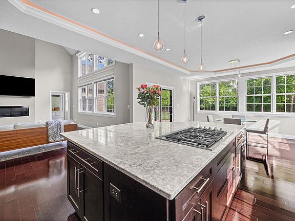 4th image of 6375 Cherry Creek Ct