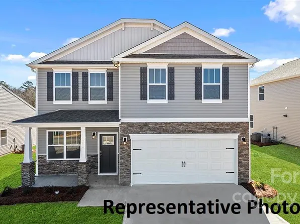 306 Tavernier Ln, Candler, NC 28715