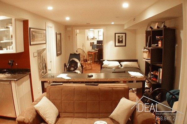 2nd image of 648 19th St