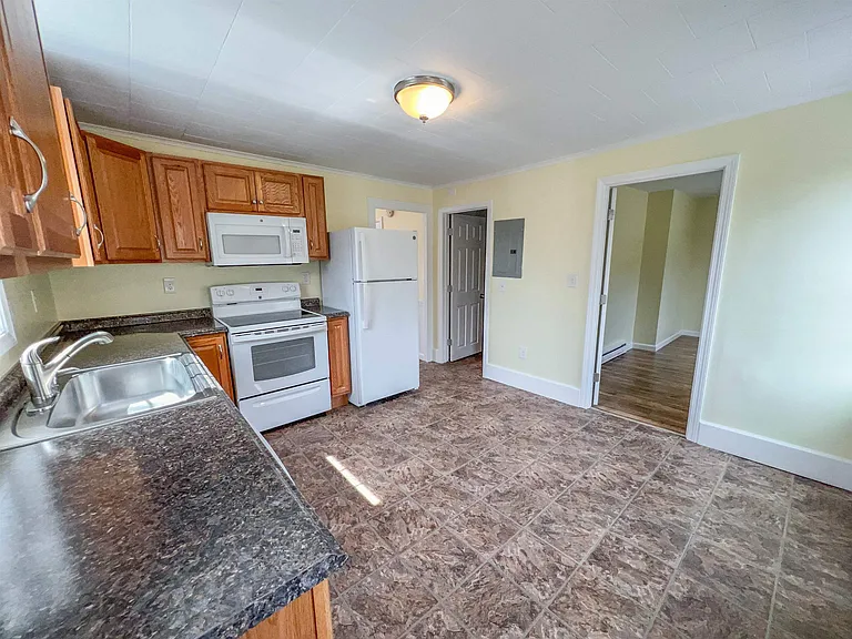 35 Keene Rd #A — Photo 10