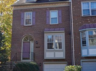 7212 Squirrel Run Ct, Springfield, VA 22152