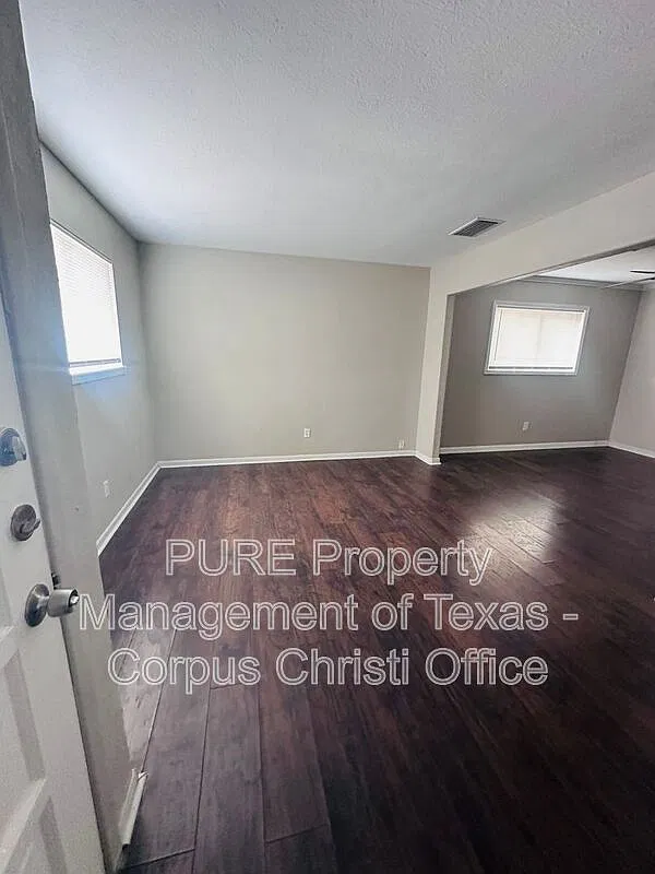 3 bed, 2.0 bath, 1634 sqft, $1,850 — Photo 1