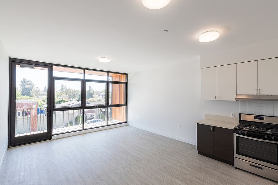 1st image of 4435 Piedmont Ave #206