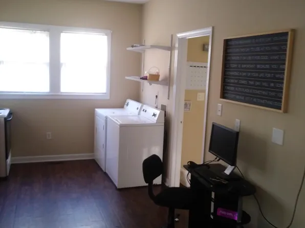 107 Broad St APT B, Statesboro, GA 30458