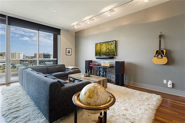 1st image of 555 5th St #713