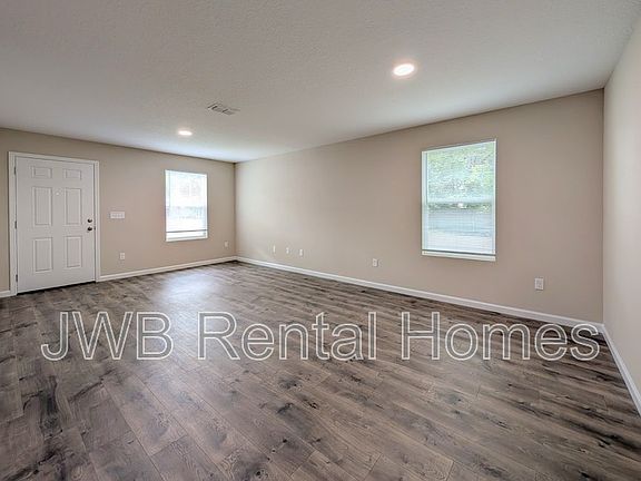4th image of 3659 Dignan St